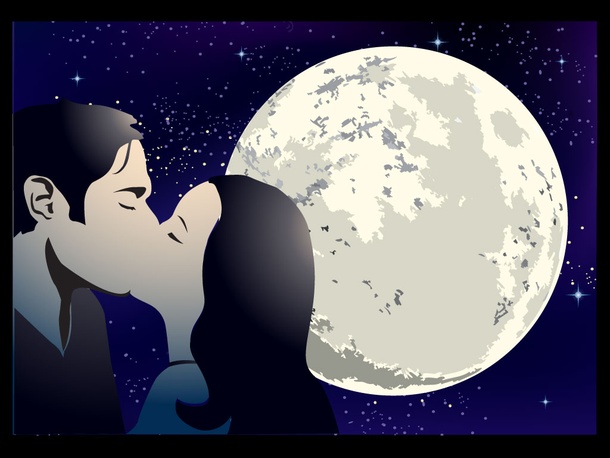 Moonlight Kiss